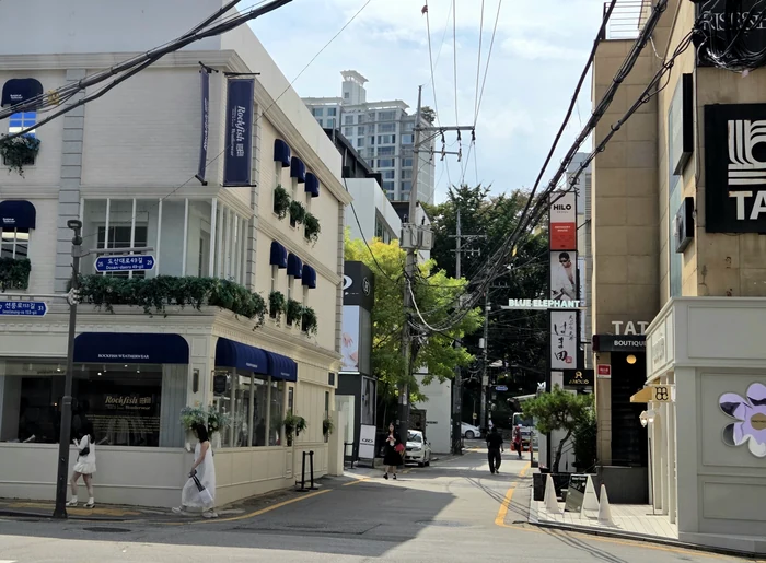 江南 · Seoul